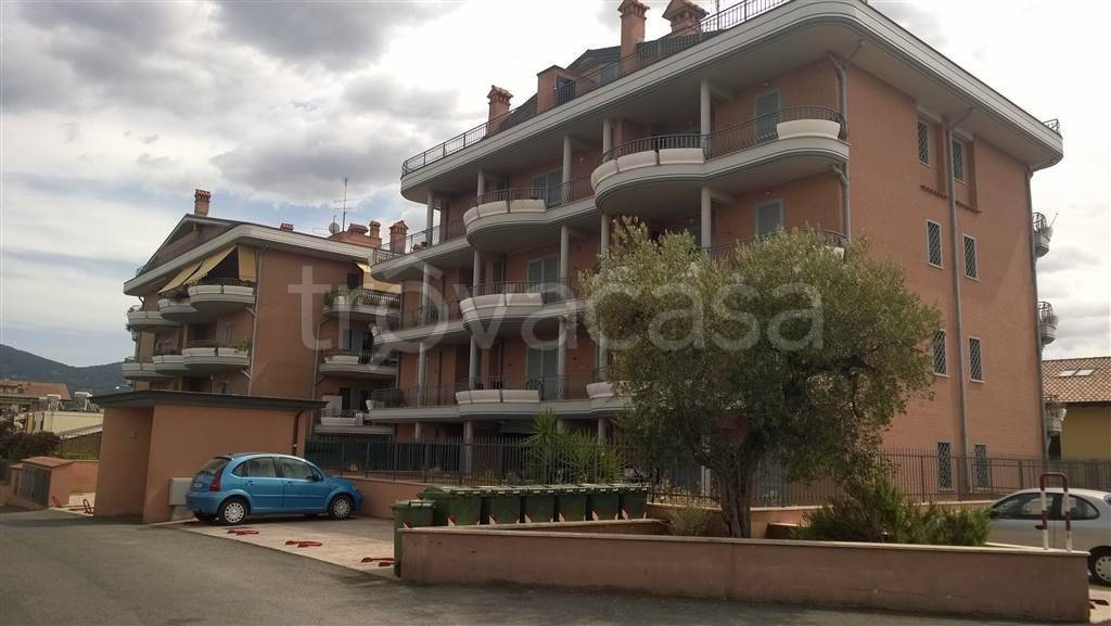 appartamento in vendita a Roma in zona Borghesiana