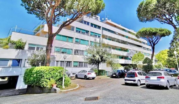 appartamento in vendita a Roma in zona Casal Palocco