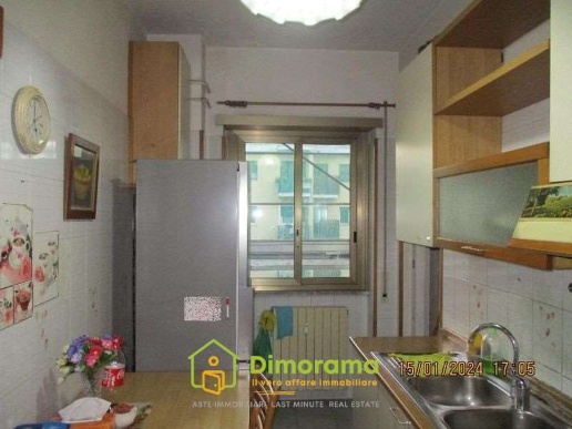 appartamento in vendita a Roma in zona Prenestino-Labicano