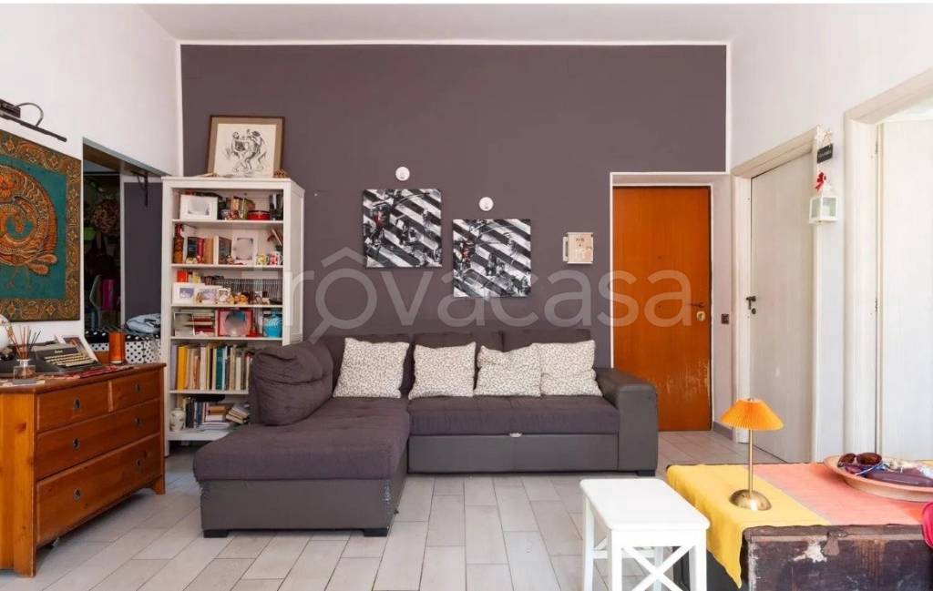 appartamento in vendita a Roma in zona Ostiense