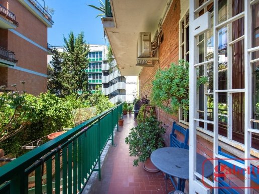 appartamento in vendita a Roma in zona Ostiense