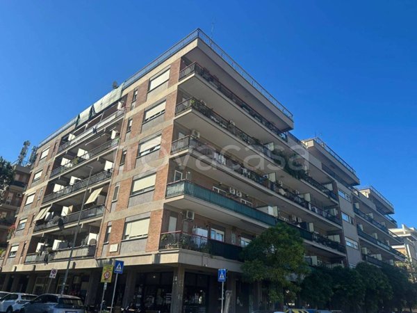 appartamento in vendita a Roma in zona Ostia