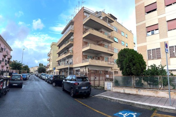 appartamento in vendita a Roma in zona Primavalle