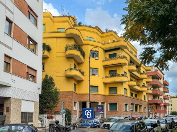 appartamento in vendita a Roma in zona Della Vittoria