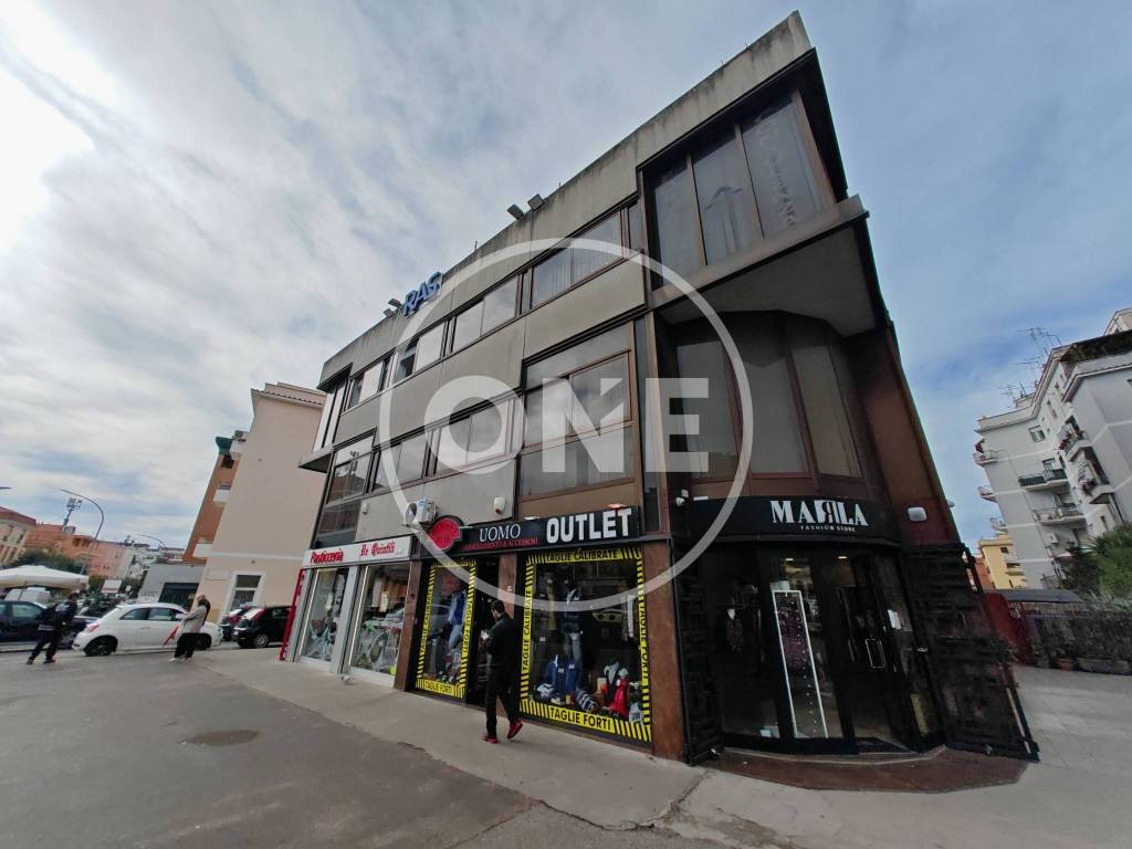 negozio in vendita a Roma in zona Prenestino-Centocelle