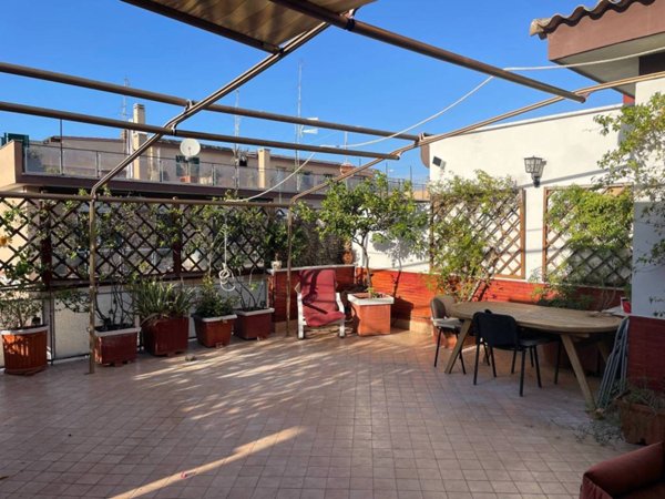 appartamento in vendita a Roma in zona Portuense