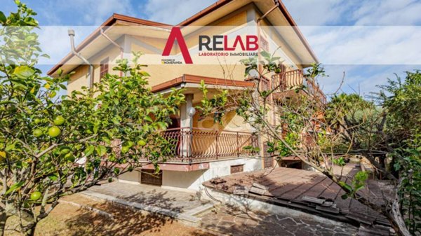 casa indipendente in vendita a Roma in zona Trigoria