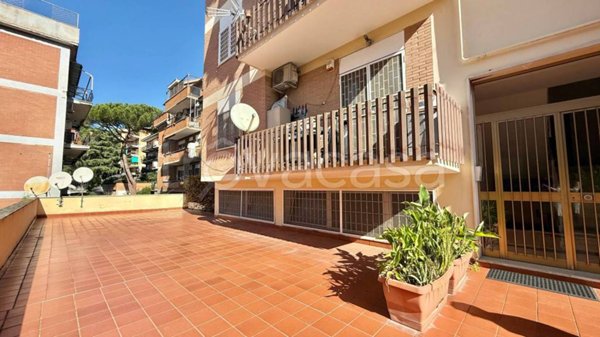 appartamento in vendita a Roma in zona Colle del Sole