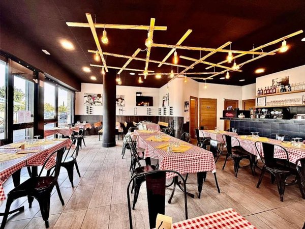 negozio in vendita a Roma in zona Mezzocammino