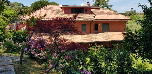 casa indipendente in vendita a Roma in zona Aurelio