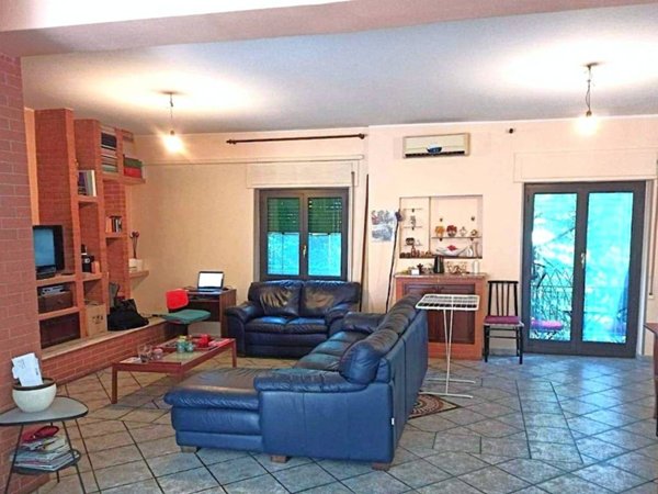 appartamento in vendita a Roma in zona Ostiense