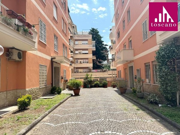 appartamento in vendita a Roma in zona Aurelio