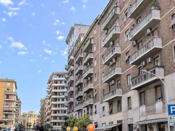 appartamento in vendita a Roma in zona Appio Latino
