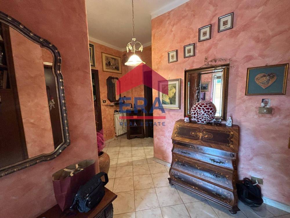 appartamento in vendita a Roma in zona Appio Latino