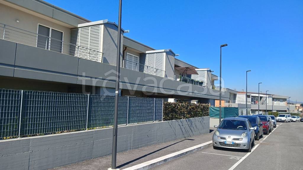 appartamento in vendita a Roma in zona Labaro