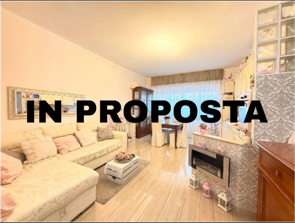 appartamento in vendita a Roma in zona Ostia