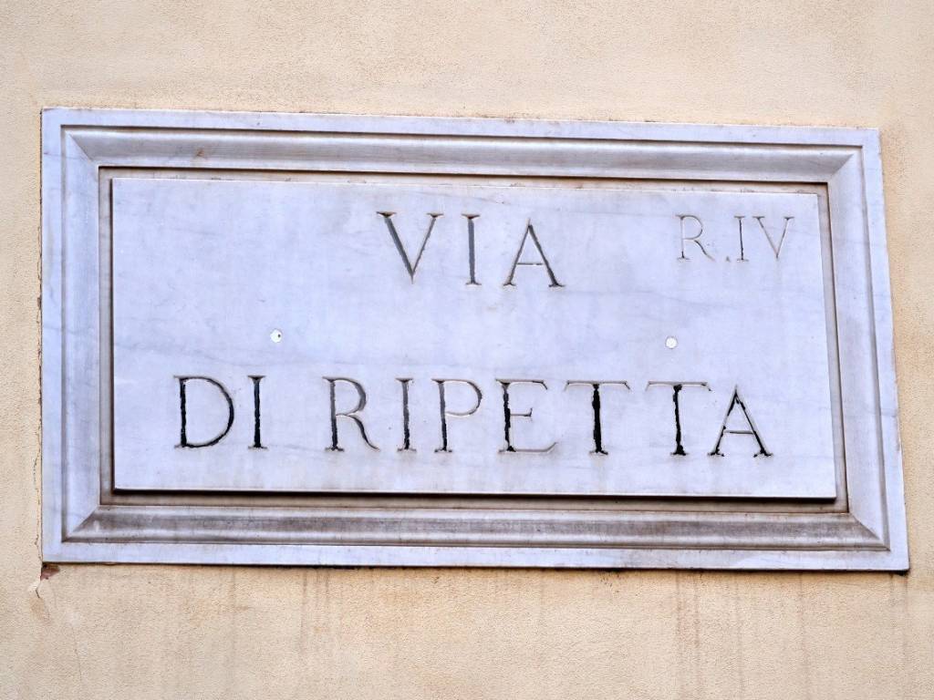 negozio in vendita a Roma in zona Centro Storico