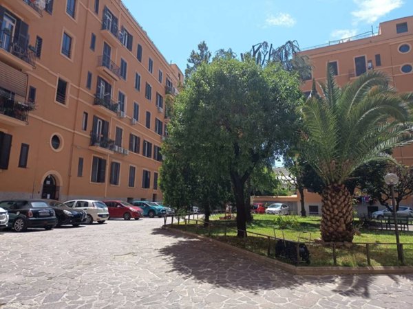 appartamento in vendita a Roma in zona Esquilino