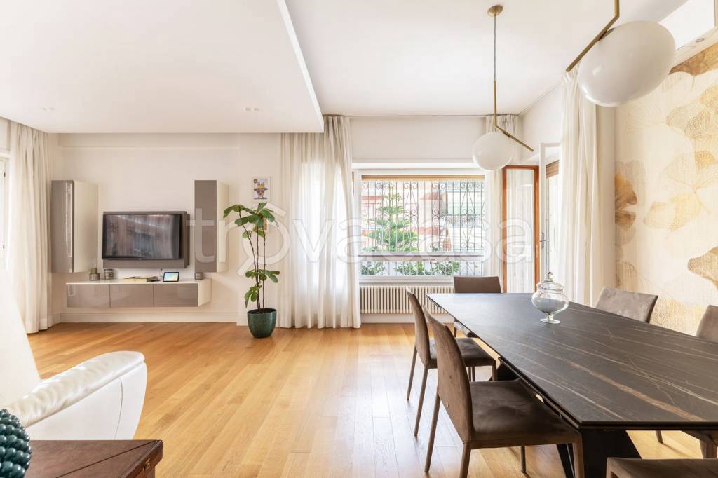 appartamento in vendita a Roma