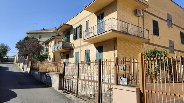 appartamento in vendita a Roma in zona Ponte Mammolo
