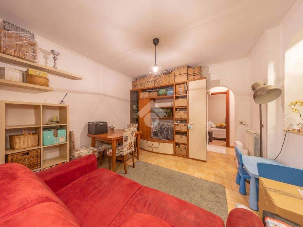 appartamento in vendita a Roma in zona Casal Monastero