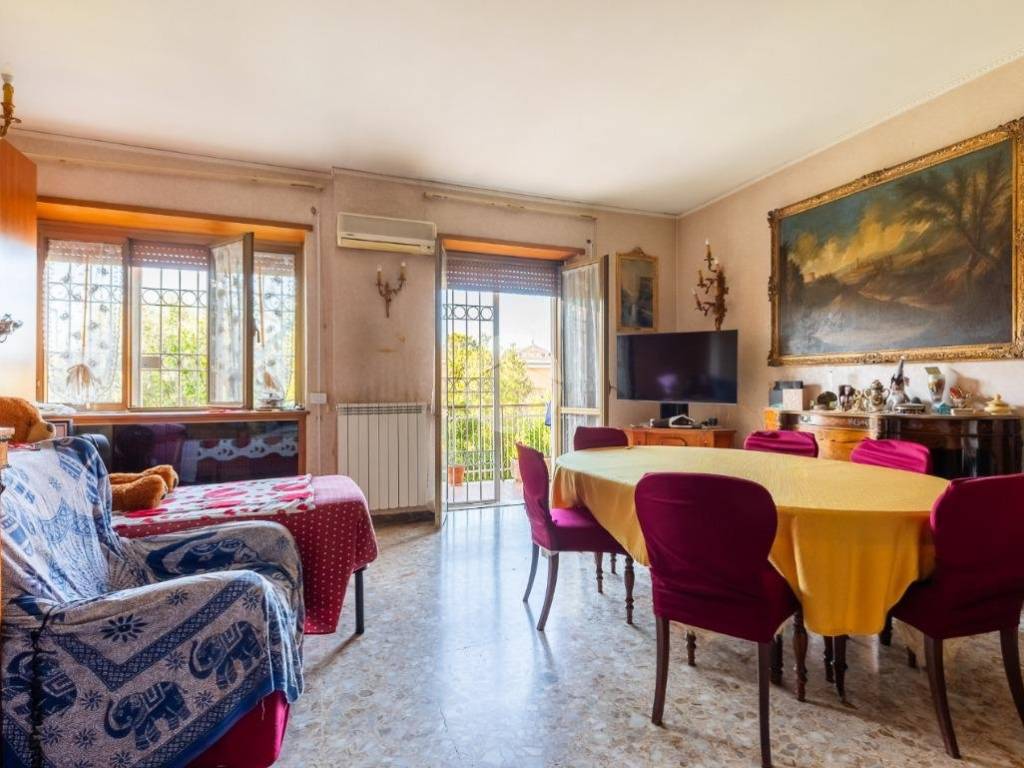 appartamento in vendita a Roma in zona Torrevecchia