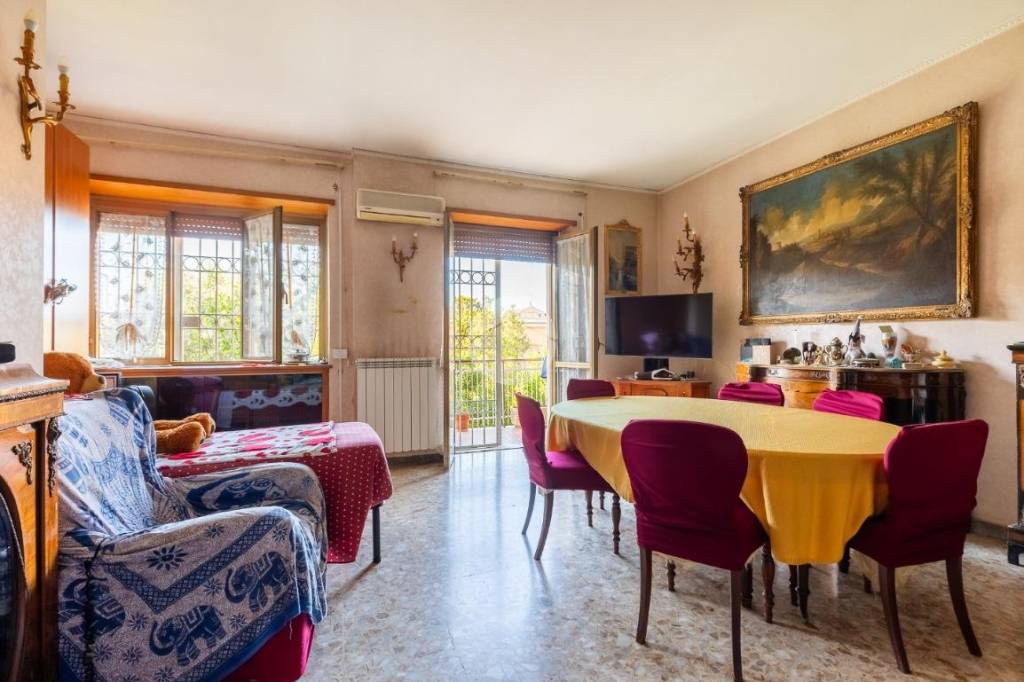 appartamento in vendita a Roma in zona Torrevecchia