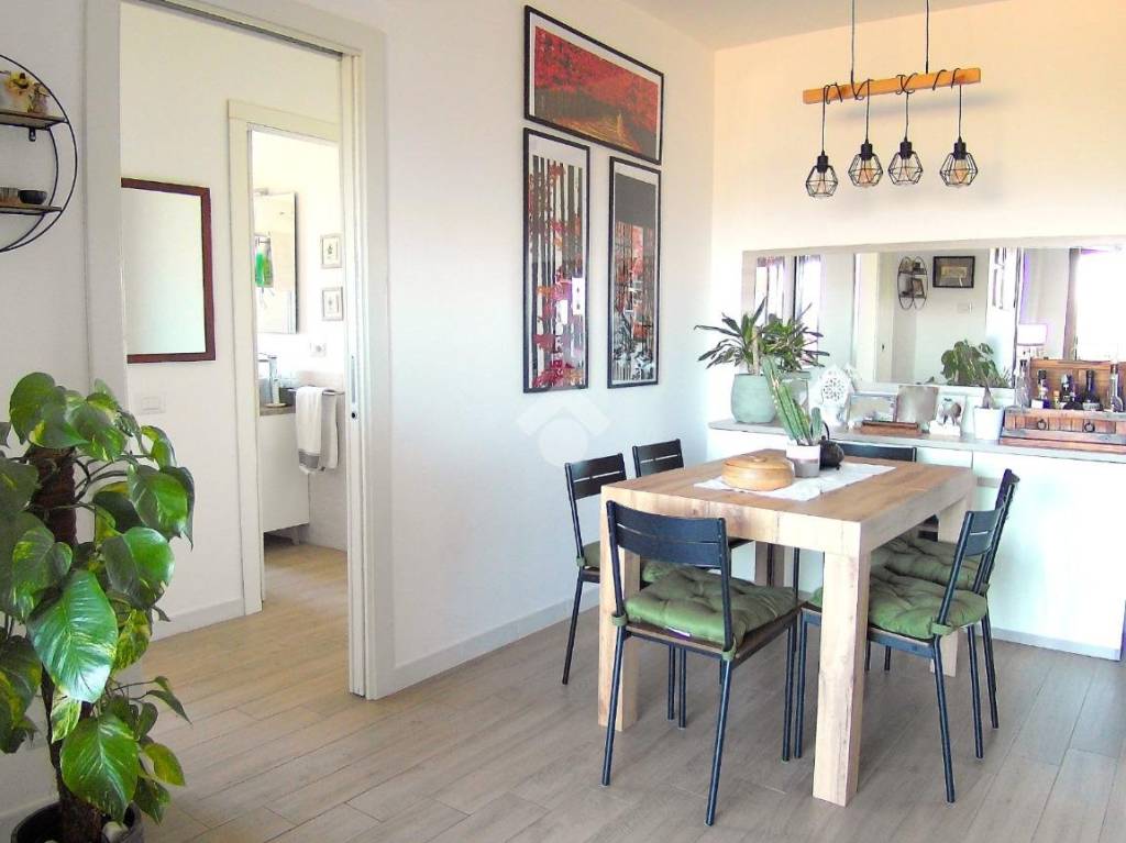 appartamento in vendita a Roma in zona Sette Bagni