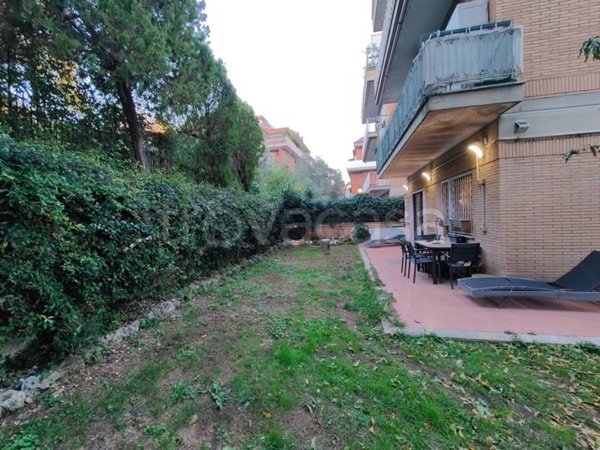 appartamento in vendita a Roma in zona Gianicolense