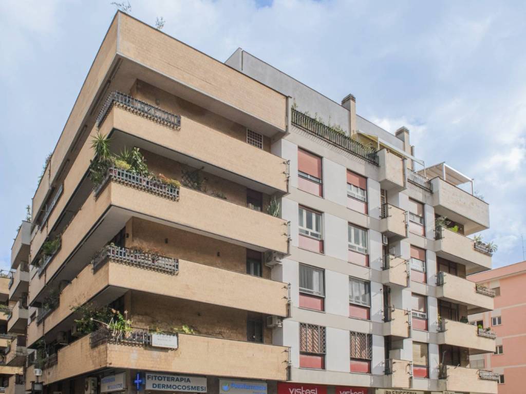 appartamento in vendita a Roma in zona Monte Sacro/Talenti