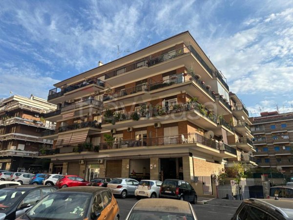appartamento in vendita a Roma in zona Prenestino-Labicano