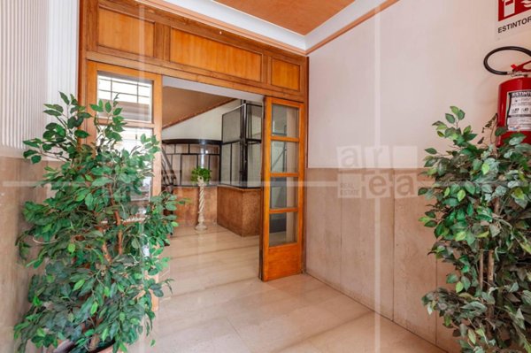 appartamento in vendita a Roma in zona Appio Latino