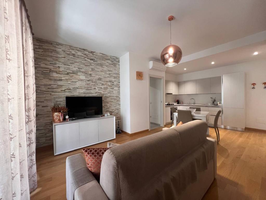 appartamento in vendita a Roma in zona Esquilino