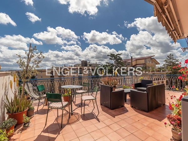 appartamento in vendita a Roma in zona Gianicolense