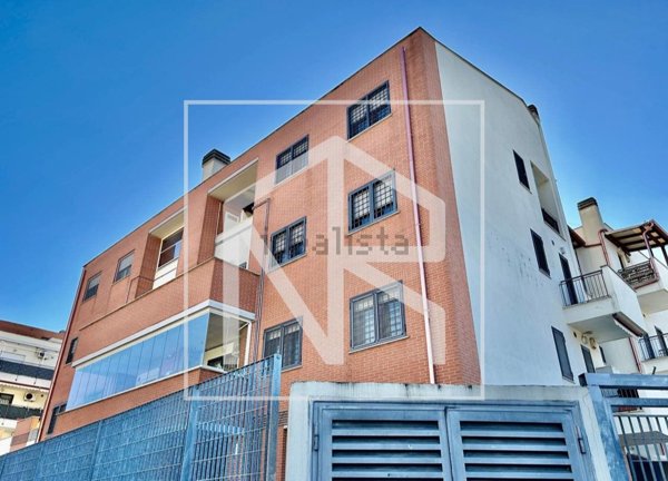 appartamento in vendita a Roma in zona Ponte di Nona