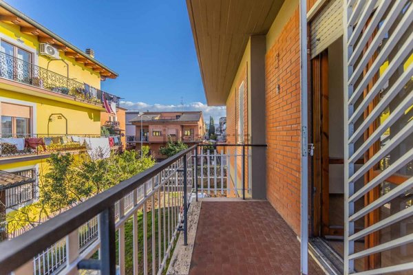 appartamento in vendita a Roma in zona Finocchio