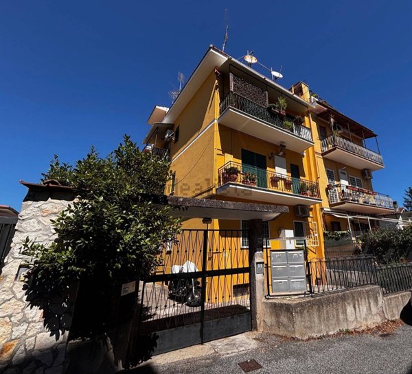 appartamento in vendita a Roma in zona Labaro
