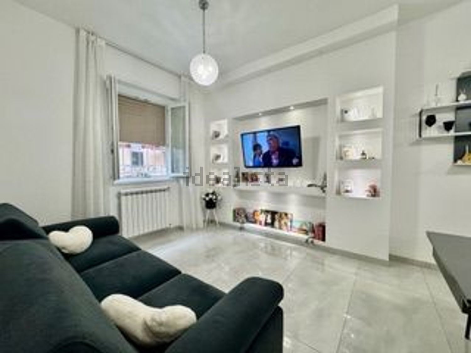 appartamento in vendita a Roma in zona Ostia