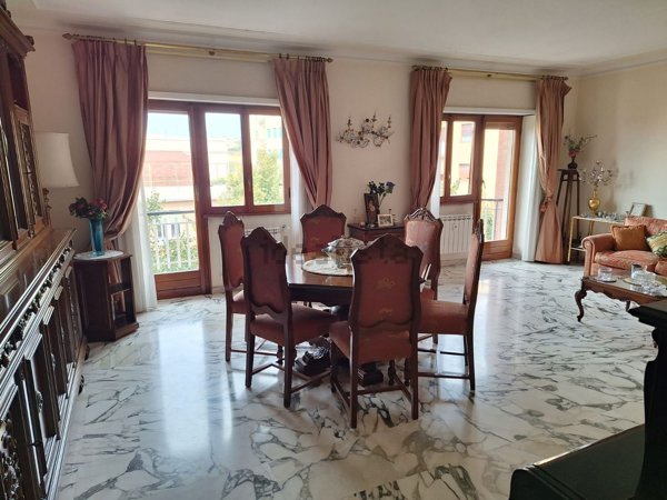 appartamento in vendita a Roma in zona Appio Latino