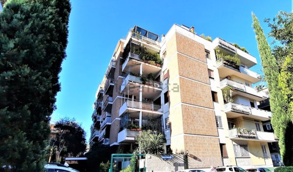 appartamento in vendita a Roma in zona Tor di Quinto