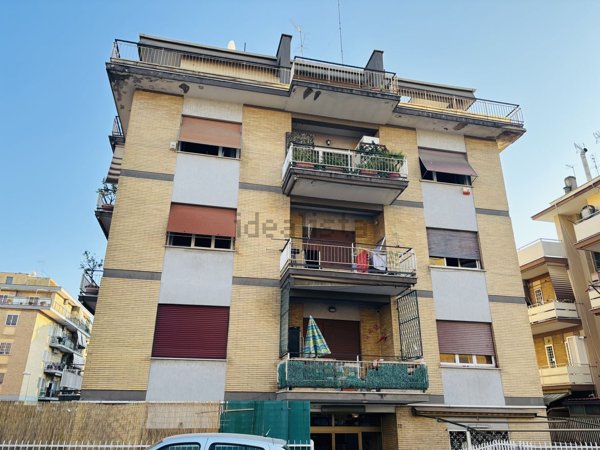 appartamento in vendita a Roma in zona Torrevecchia