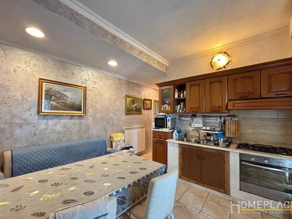 appartamento in vendita a Roma in zona Tor Bella Monaca