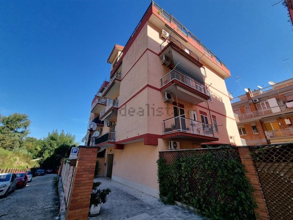 appartamento in vendita a Roma in zona Ottavia