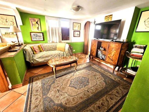 appartamento in vendita a Roma in zona Ostiense