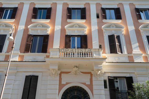 appartamento in vendita a Roma in zona Rione Monti/Campitelli