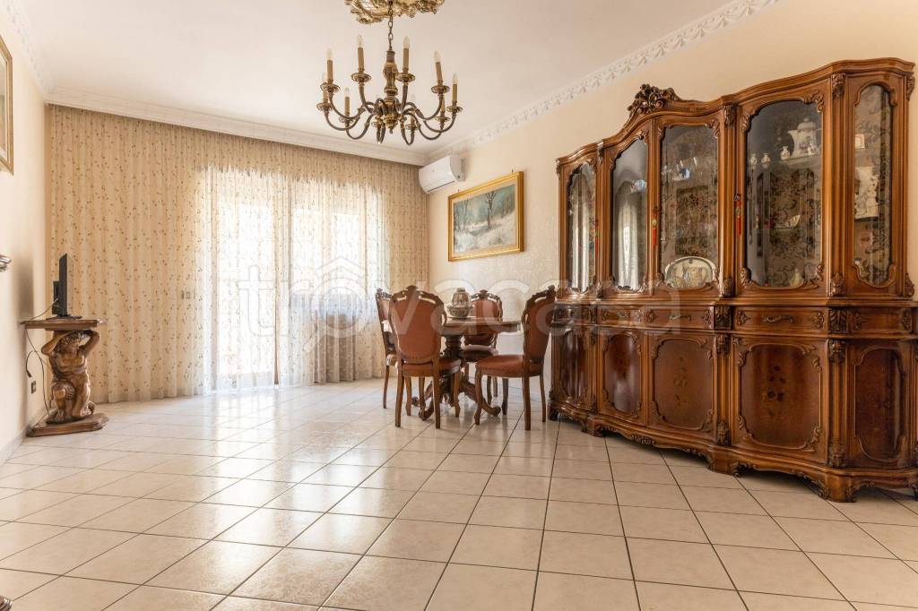 appartamento in vendita a Roma in zona Prenestino-Labicano