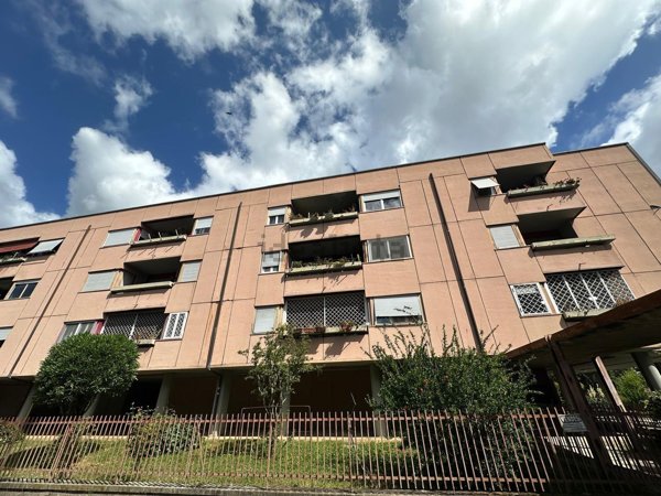 appartamento in vendita a Roma in zona Spinaceto