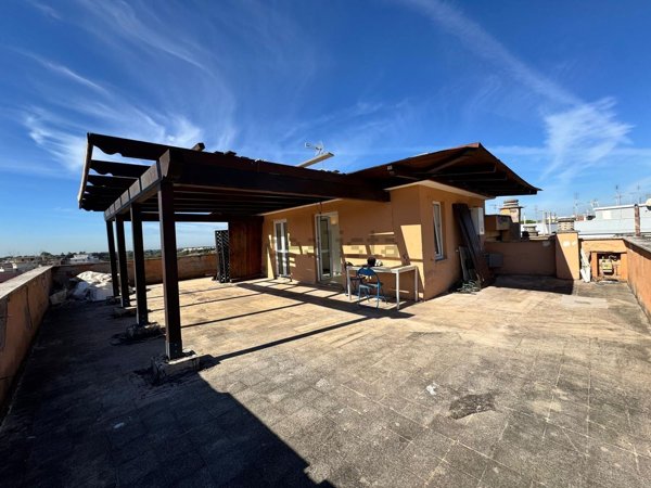 appartamento in vendita a Roma in zona Torrevecchia