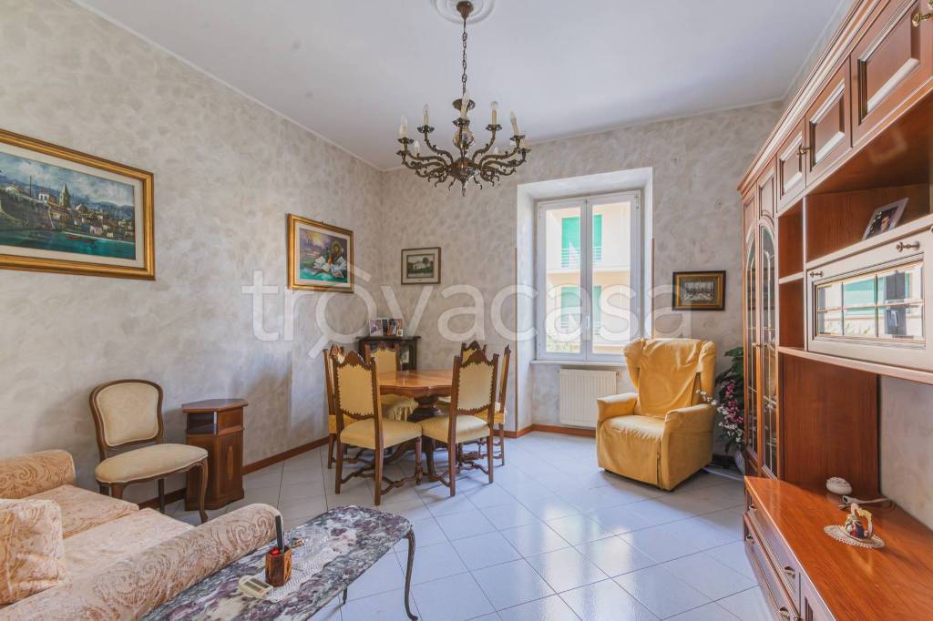 appartamento in vendita a Roma in zona Appio Latino