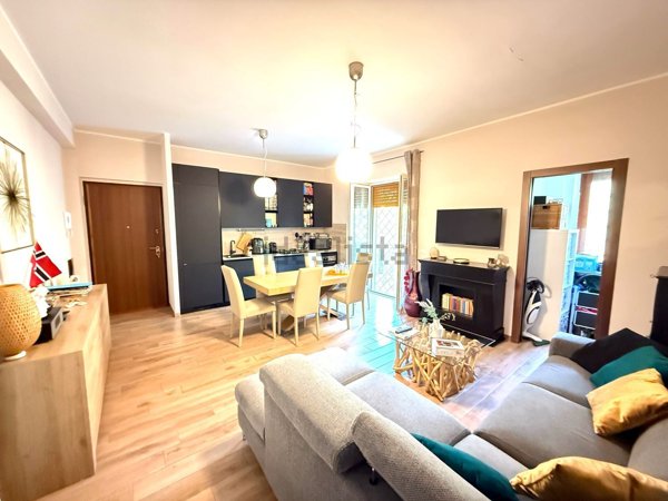 appartamento in vendita a Roma in zona Torre Gaia